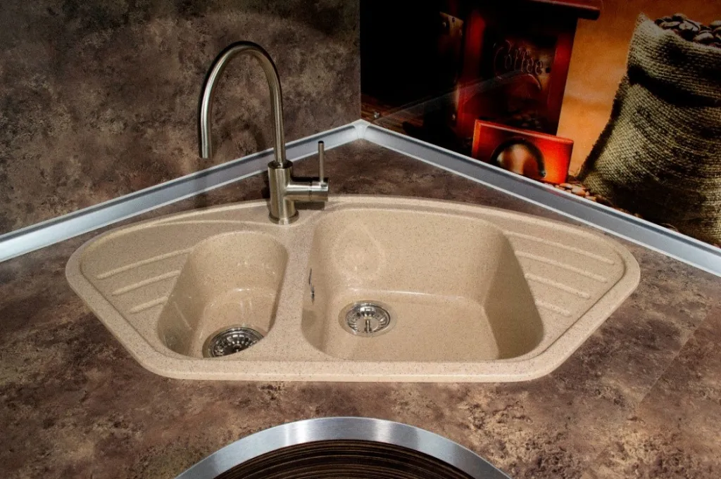 mojki-iz-iskusstvennogo-kamnya-1.jpg mojki-iz-iskusstvennogo-kamnya-1.jpg